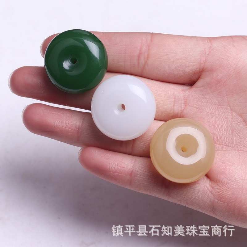 Xinjiang Tianyu Substitute Pendant Peace Button White Chalcedony Outer Mongolia Material Spinach Green Jasper Pendant Crafts