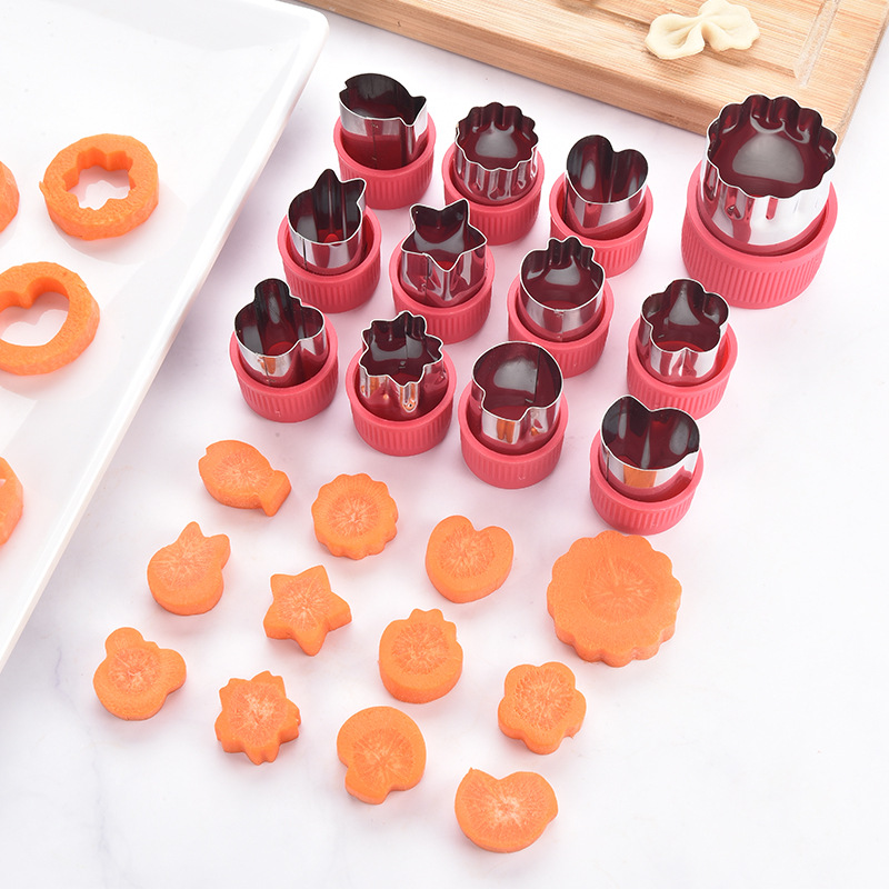 12-Piece PP Handguard Stainless Steel Cookie Cutter Bento Decoration Vegetable Flower Cutter Kitchen Flower Shaping Tool