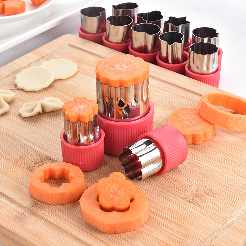 12-Piece PP Handguard Stainless Steel Cookie Cutter Bento Decoration Vegetable Flower Cutter Kitchen Flower Shaping Tool
