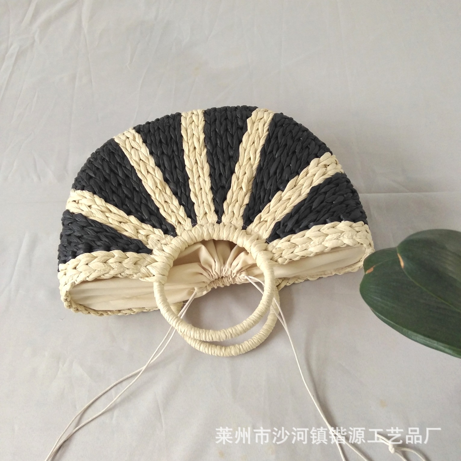 Semicircle woven bag summer striped round bucket bag straw woven bag handbag moon bag handbag Chinese style