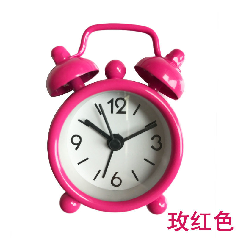 玫红色