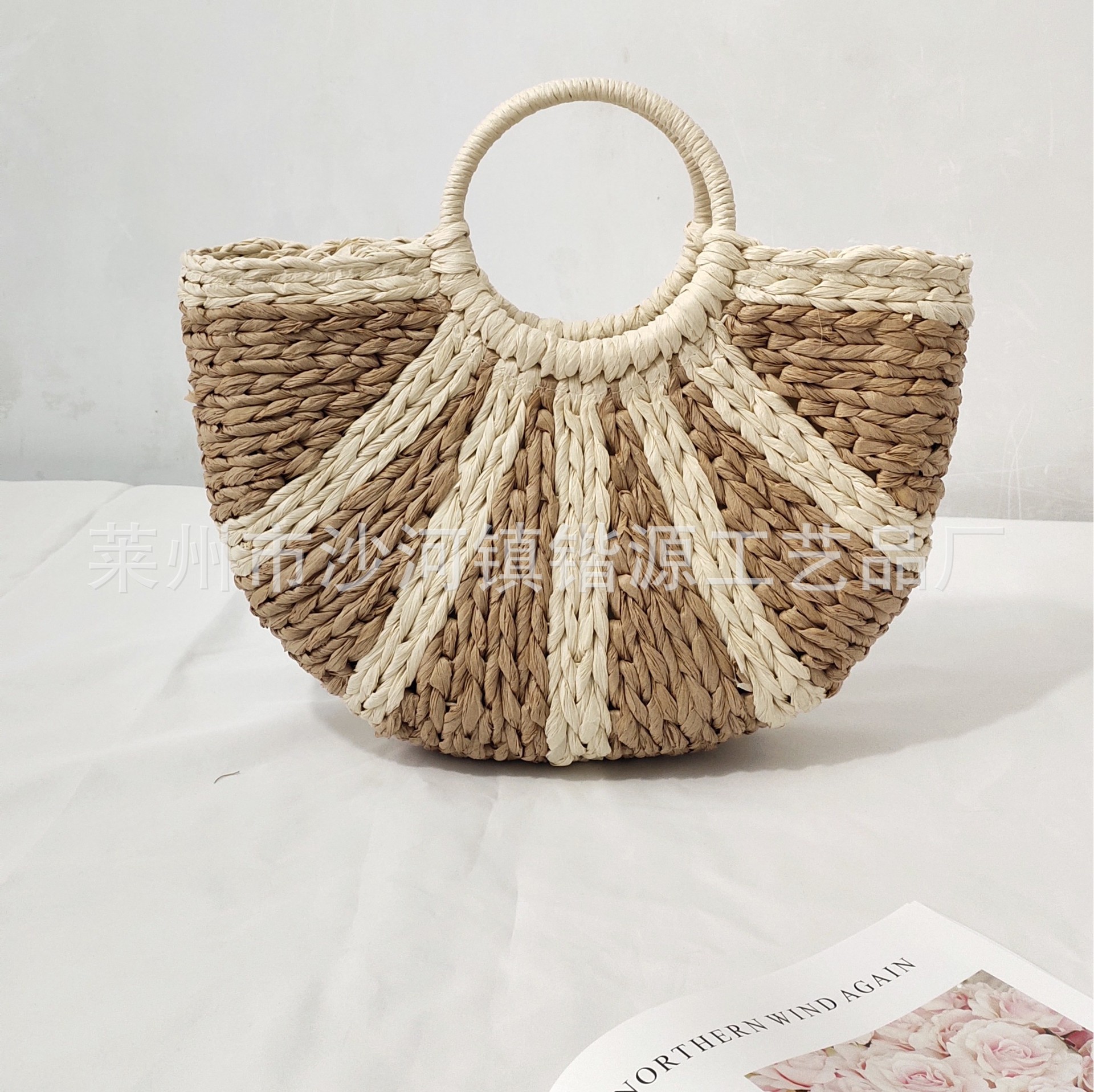 Semicircle woven bag summer striped round bucket bag straw woven bag handbag moon bag handbag Chinese style