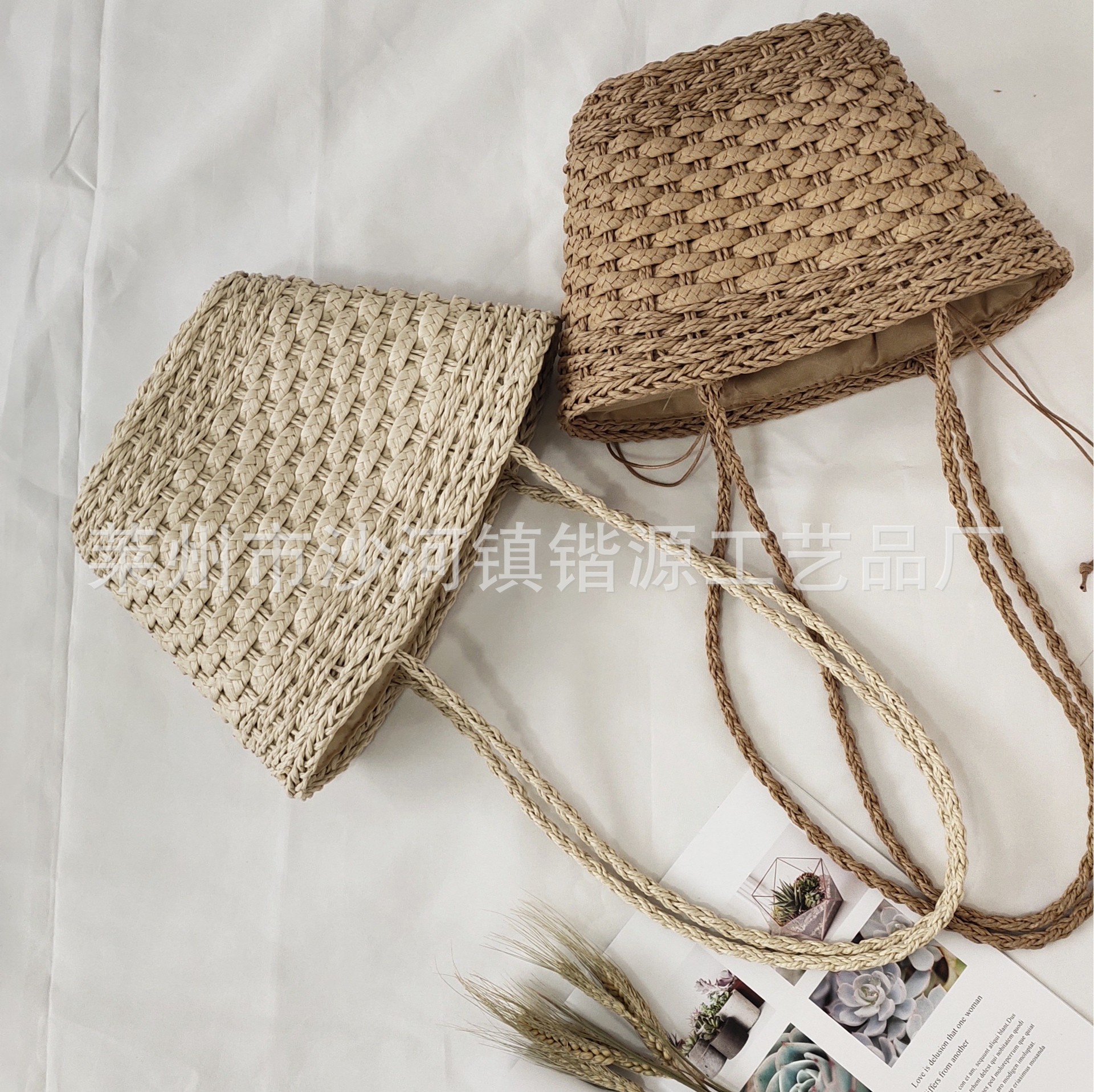 Straw woven bag casual woven shoulder bag spring summer new tote bucket bag handbag women's bag