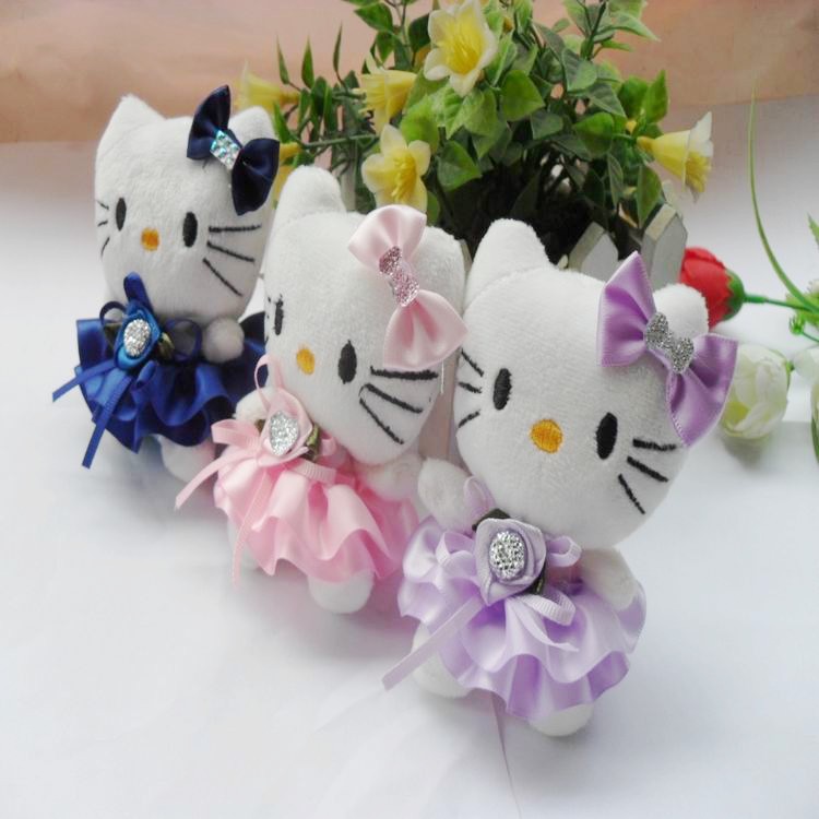 Diamond Dress Cat Plush Charm Cartoon Flower Bouquet Material Wedding Event Doll Plush Toy Multiple Colors