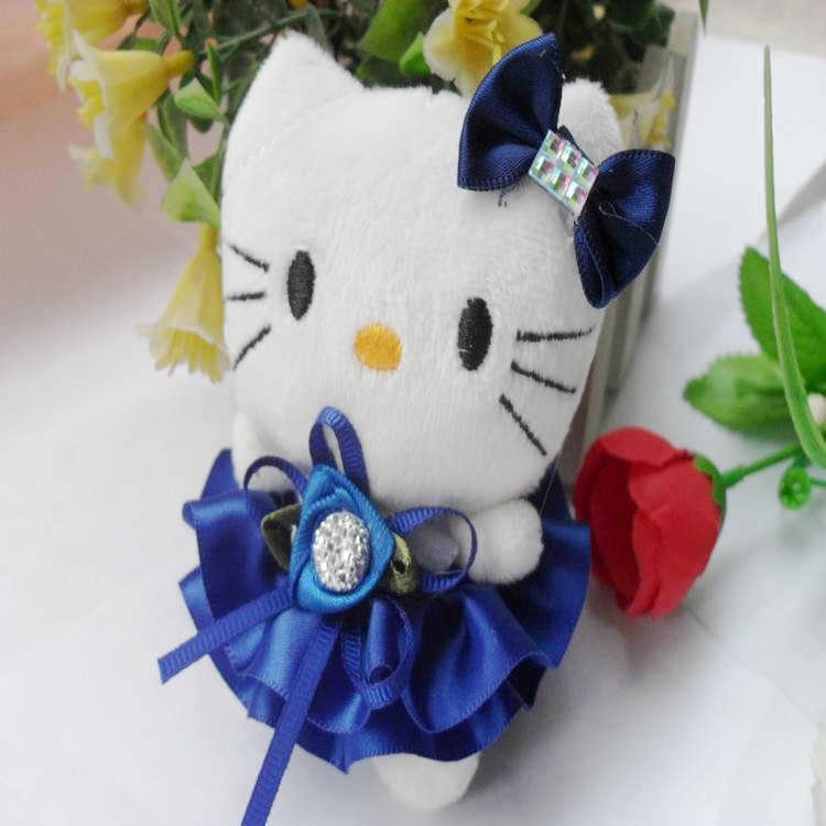 Diamond Dress Cat Plush Charm Cartoon Flower Bouquet Material Wedding Event Doll Plush Toy Multiple Colors