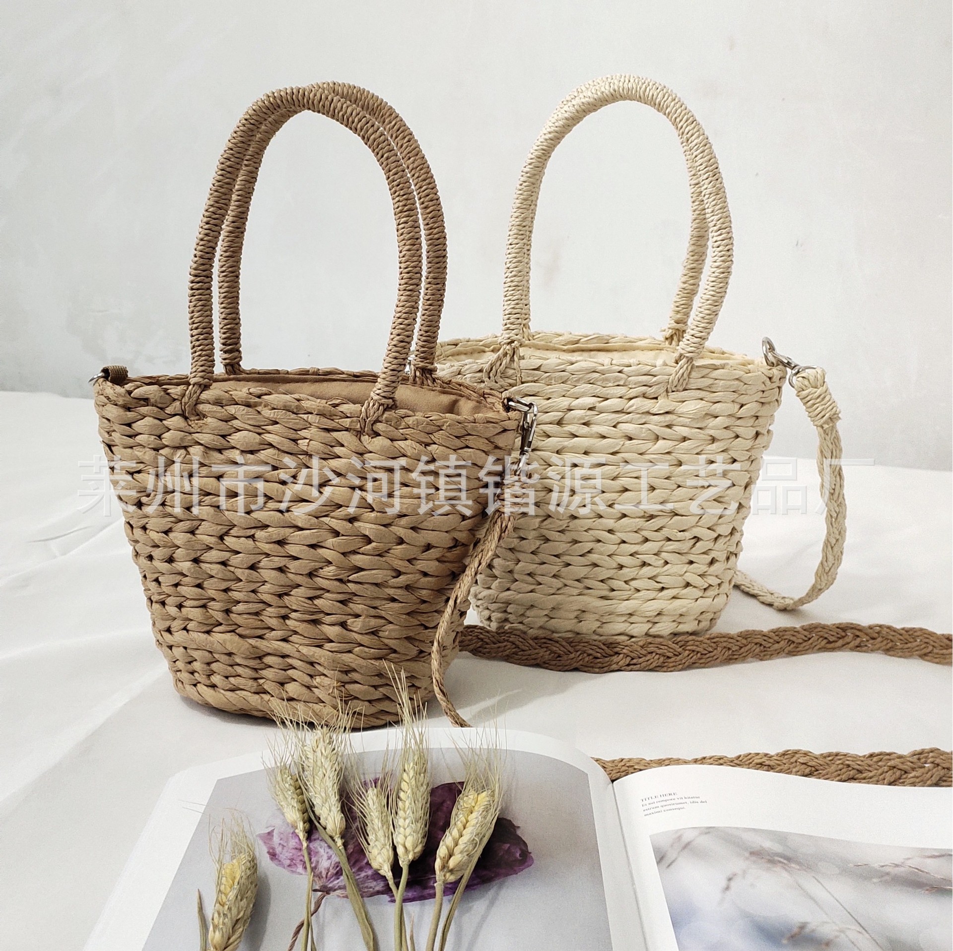 Woven bag niche handbag women's bag crossbody bag rattan woven handmade straw woven bag bucket bag casual travel