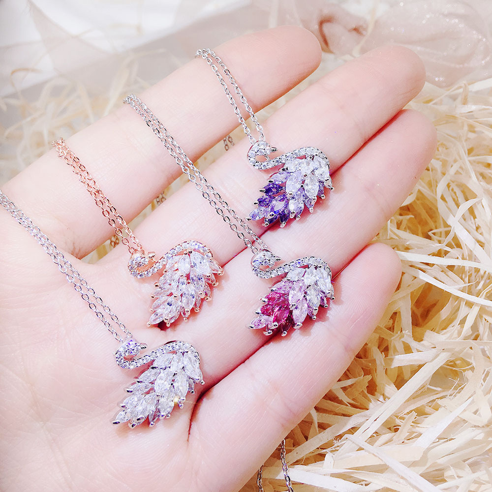 Black swan simple new women's pendant necklace gradient fluffy duck clavicle chain necklace
