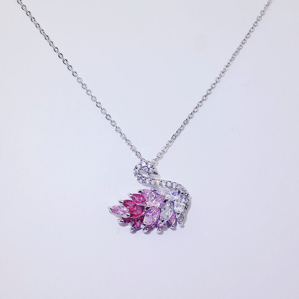Black swan simple new women's pendant necklace gradient fluffy duck clavicle chain necklace