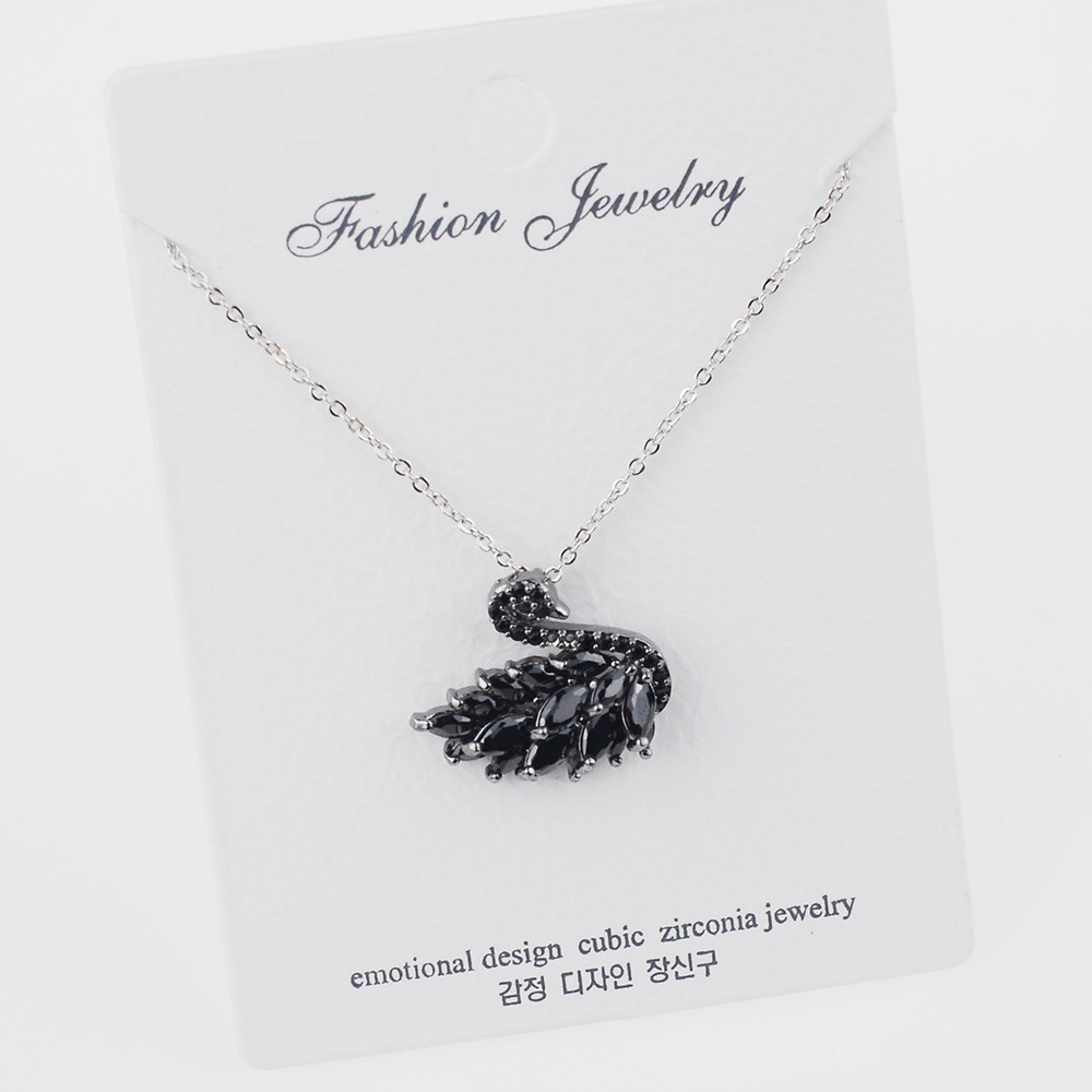 Black swan simple new women's pendant necklace gradient fluffy duck clavicle chain necklace