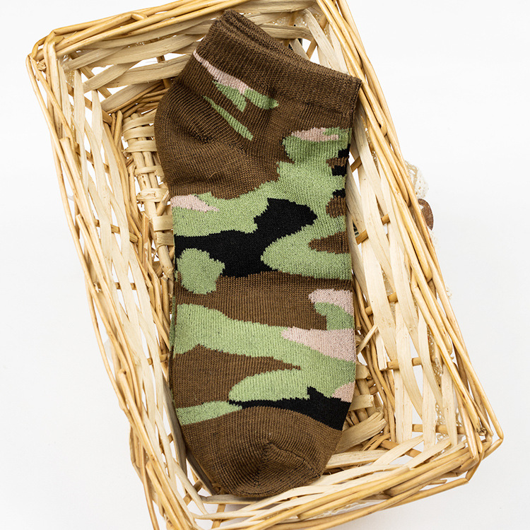 Socks, men's spring new polyester cotton invisible boat socks, military green camouflage sports socks, casual men's socks
