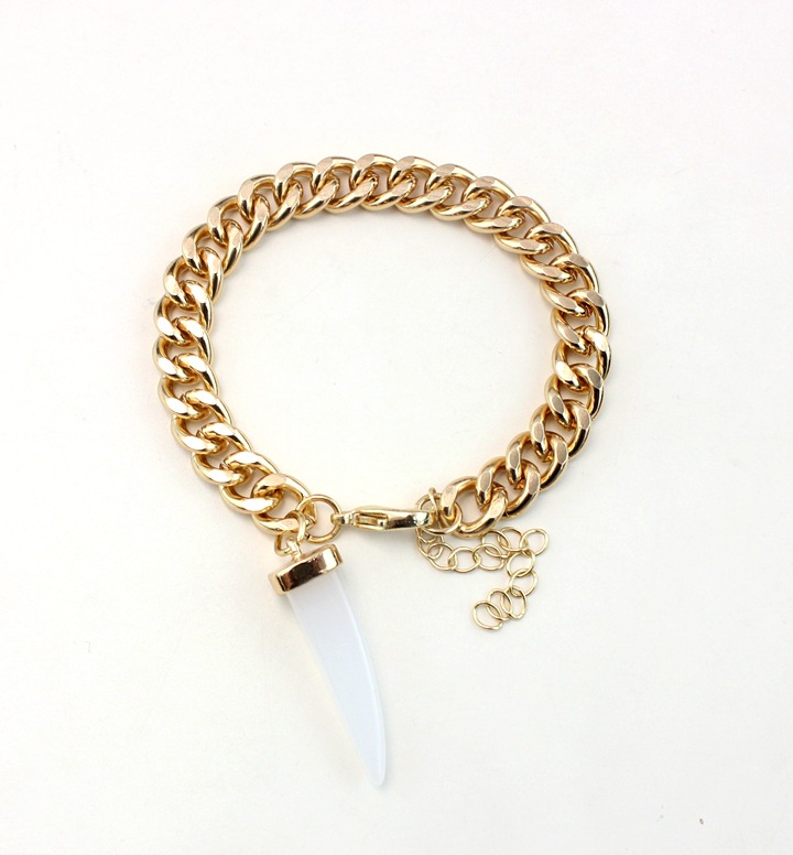 Exquisite ornament, ivory-shaped white and green textured chain minimalist bracelet