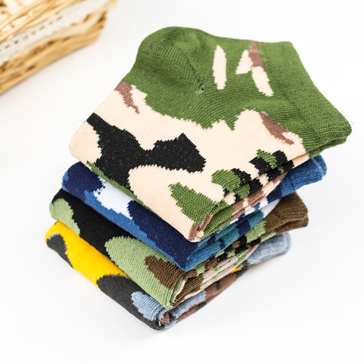 Socks, men's spring new polyester cotton invisible boat socks, military green camouflage sports socks, casual men's socks