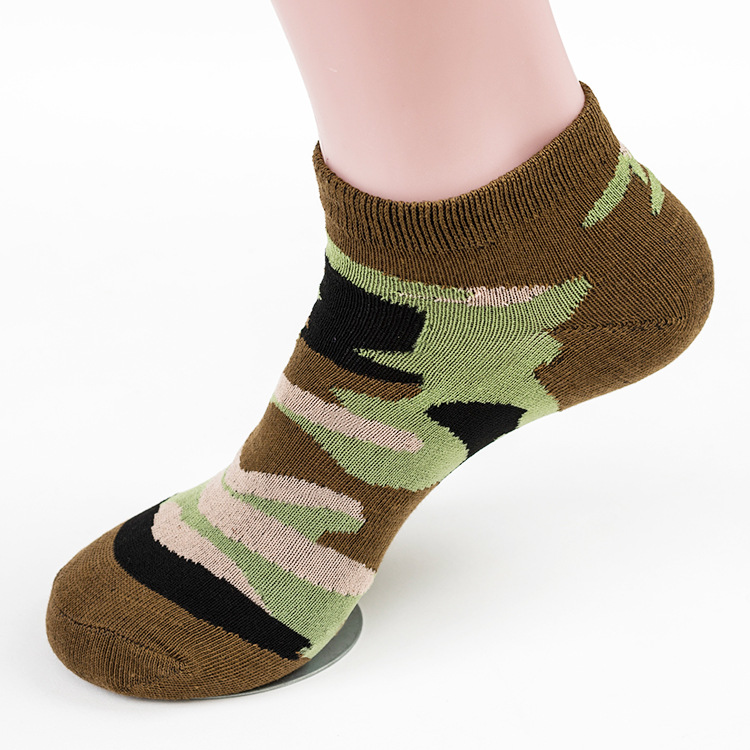 Socks, men's spring new polyester cotton invisible boat socks, military green camouflage sports socks, casual men's socks