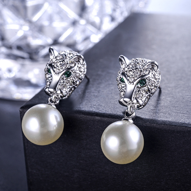Exquisite Full Diamond Leopard Pearl Earrings Ear Accessories 321863