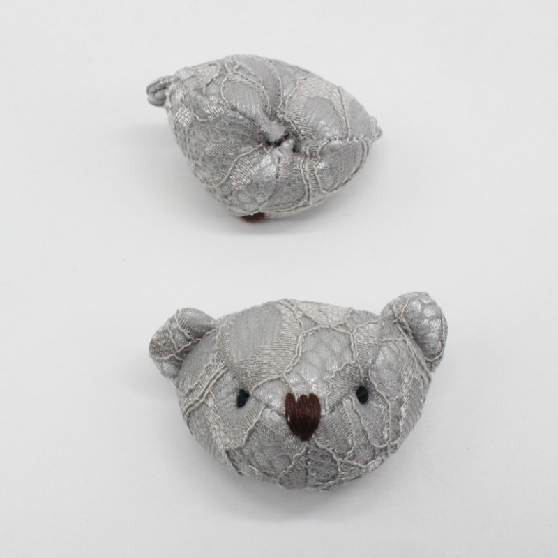 灰色蕾丝熊头 · 3*4cm