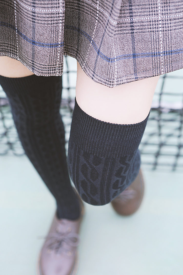 Socks, women's spring and autumn knee-high socks, ladies' twisted long socks, cotton socks, college style slouch socks