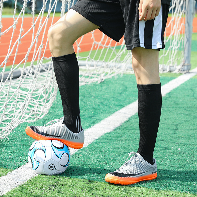 Socks, men's new mid-calf sports socks, anti-odor and sweat-absorbing, spring and summer men's breathable anti-slip color-blocked long socks