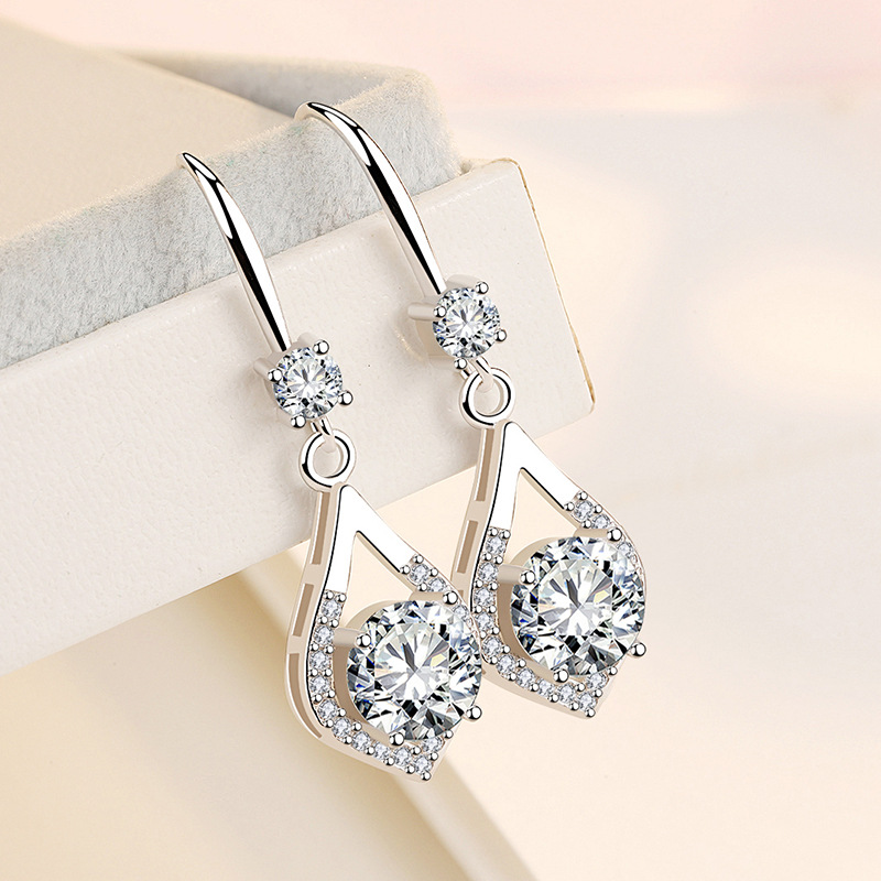 Silver-plated earrings, multi-colored earrings, new shiny zirconium earrings with large diamonds and long drop earrings, white copper