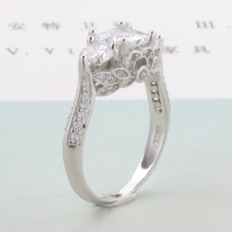 JZ066 Exaggerated Large Diamond Ring with Square Three-Diamond Series, Extravagant Court Flowers 80-Point Ring