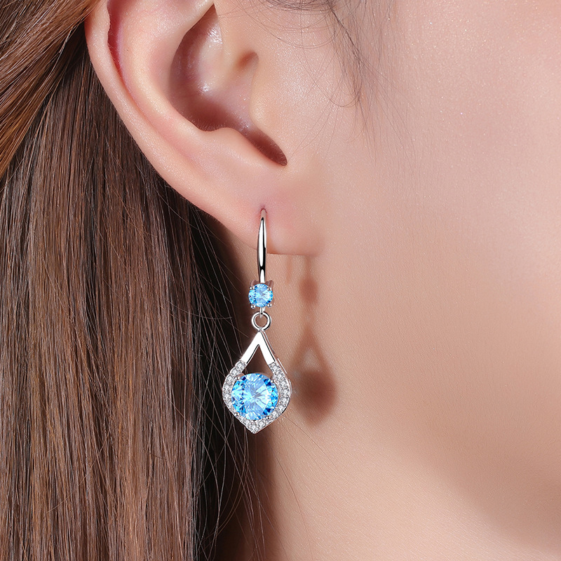 Silver-plated earrings, multi-colored earrings, new shiny zirconium earrings with large diamonds and long drop earrings, white copper