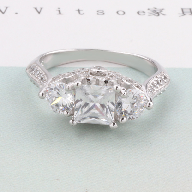 JZ066 Exaggerated Large Diamond Ring with Square Three-Diamond Series, Extravagant Court Flowers 80-Point Ring