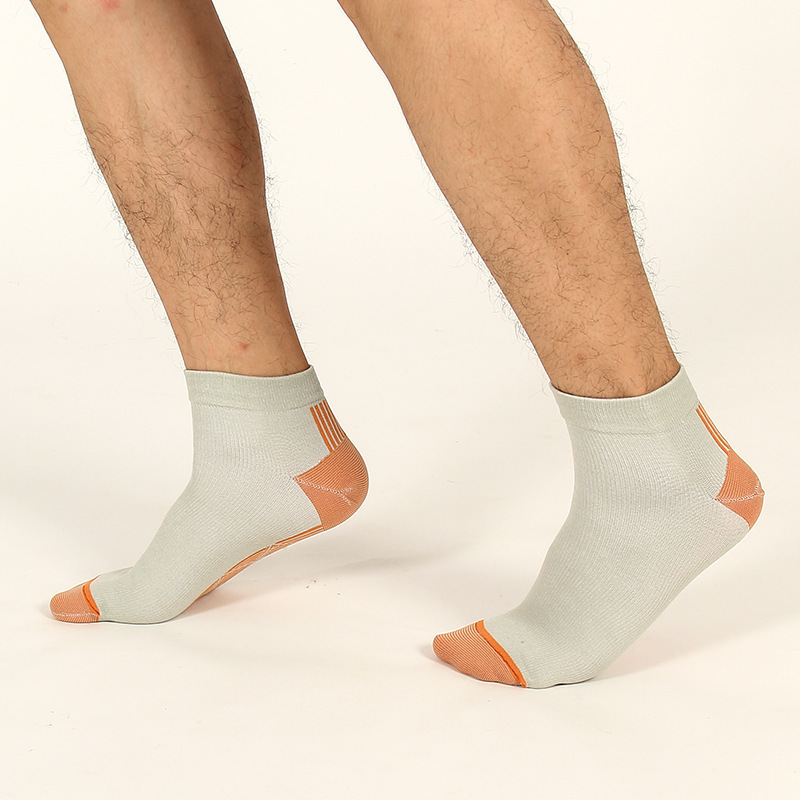 Socks, men's spring new color-blocked men's sports football socks, comfortable short tube no-show socks