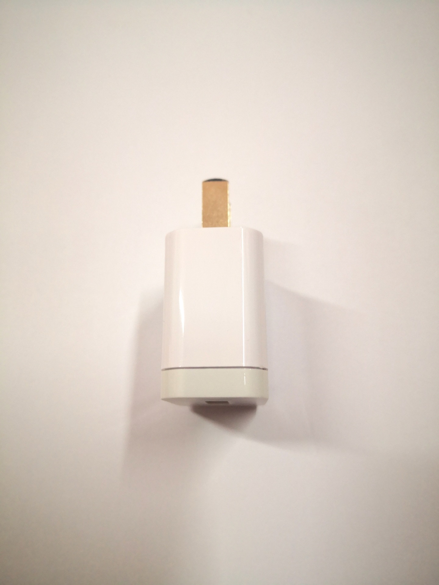Mini 5V1A charging head applicable to lamp power adapter Xiaomi Apple charging head gift charging head