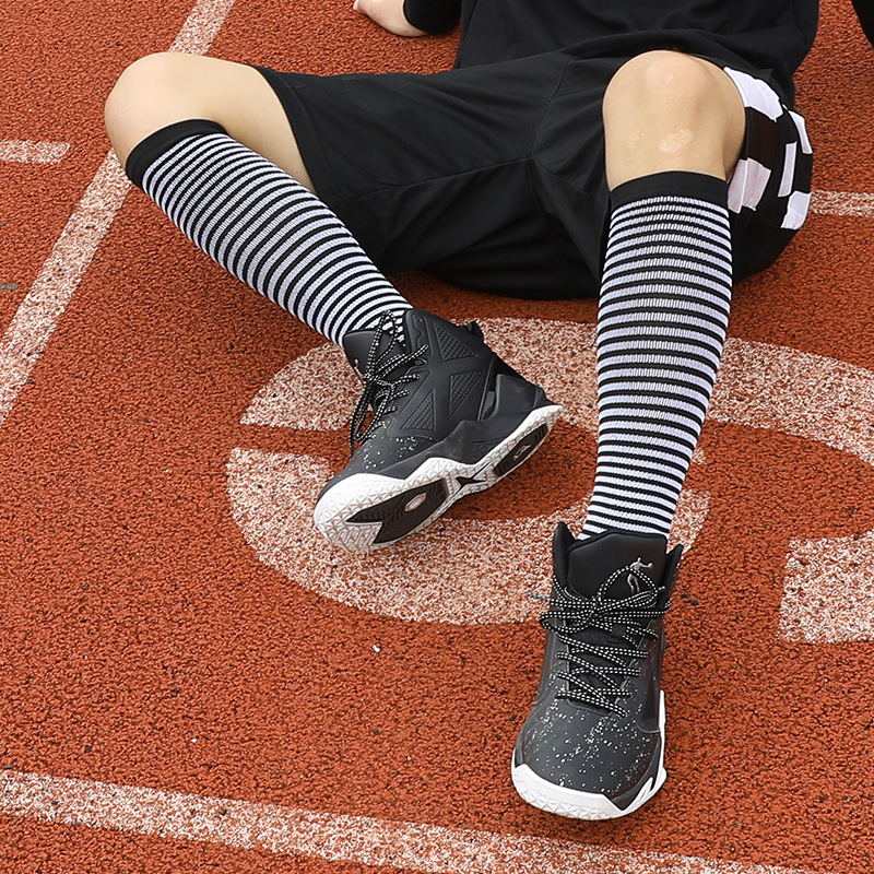 New adult sports men's socks, breathable dot glue anti-slip non-slip mid-calf football socks