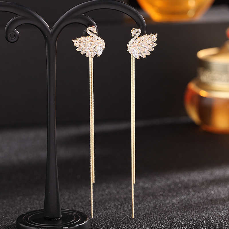 Korean-Japanese Two-Way Wear Tassel Swan Earrings 2024 New Black Swan Earrings 925 Silver Needle Long Earrings