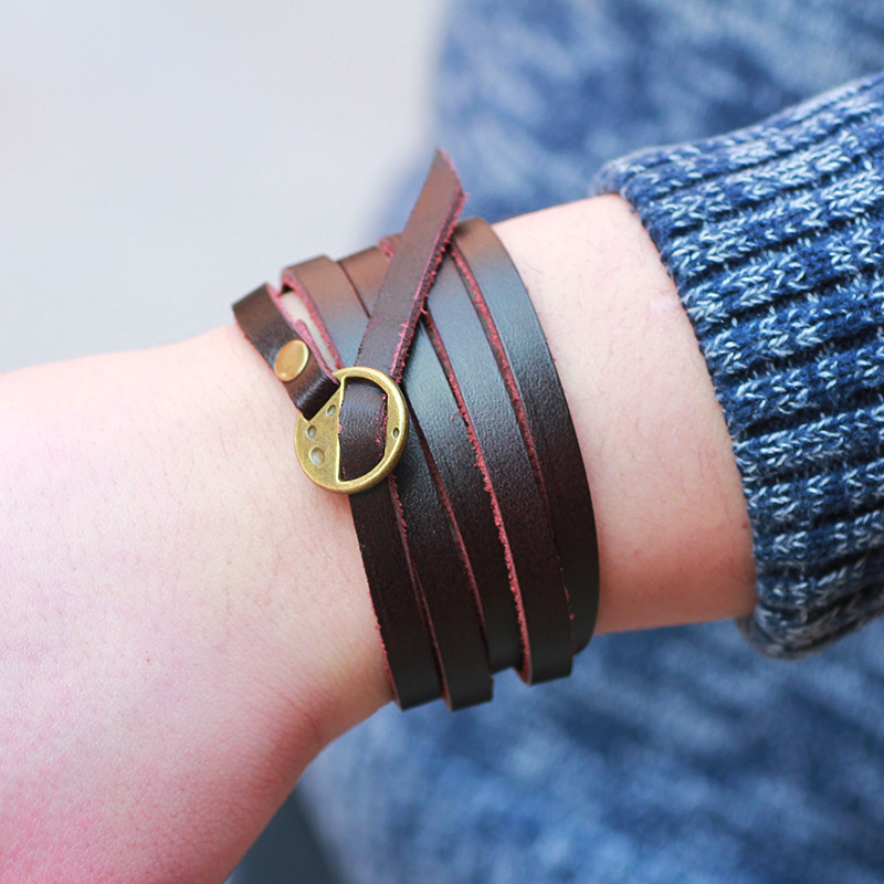 Production processing five-circle embossed genuine cowhide bracelet bracelet accessories
