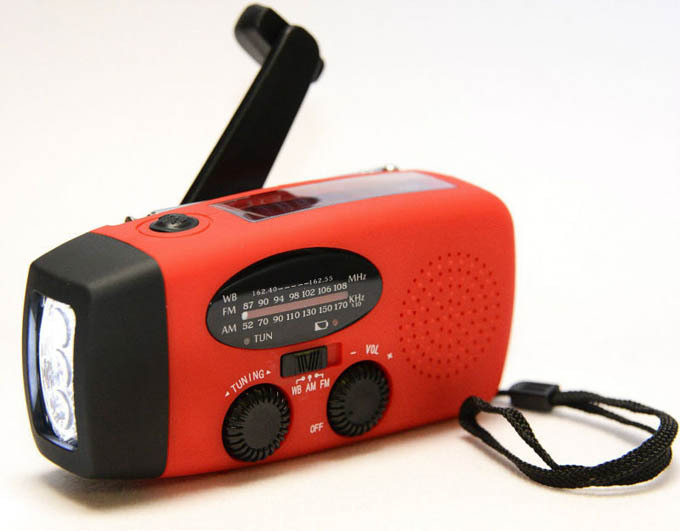 Outdoor disaster relief hand-crank solar charging radio mini emergency with lighting function radio