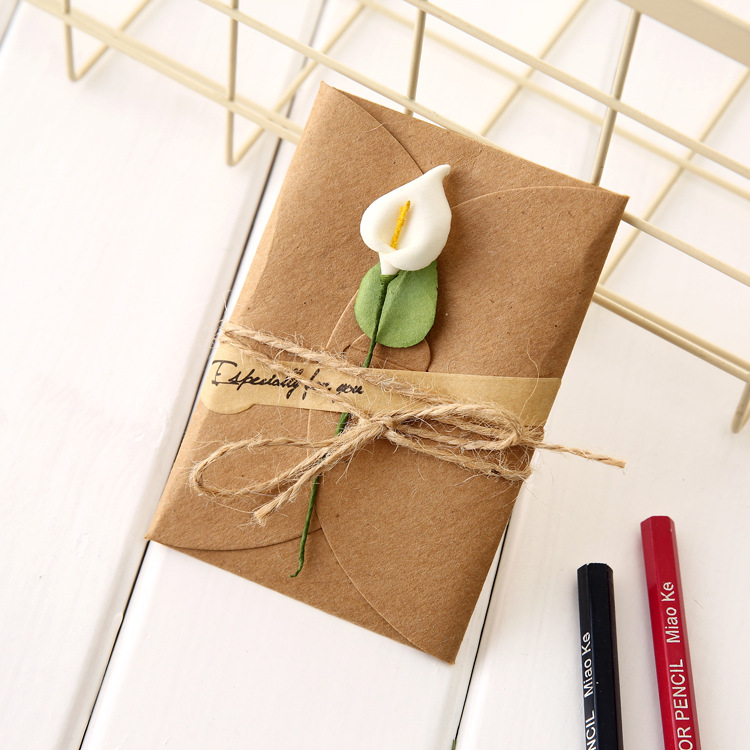 Kraft paper dried flower greeting card handmade DIY small greeting card flower shop gift customer holiday blessing card