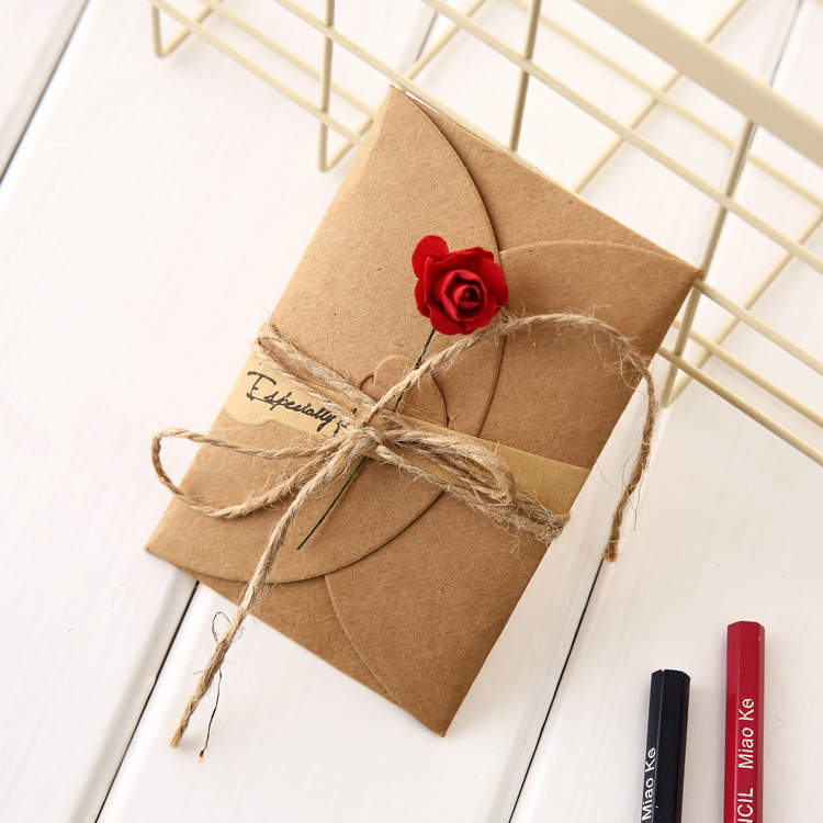 Kraft paper dried flower greeting card handmade DIY small greeting card flower shop gift customer holiday blessing card