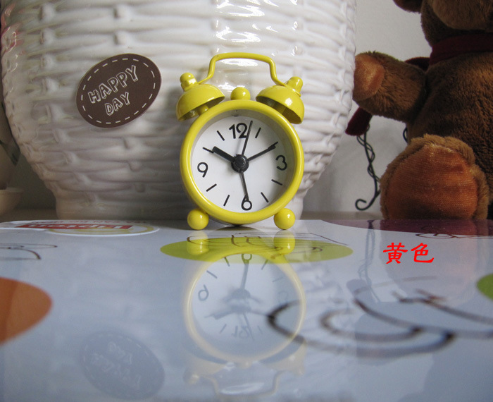 Cute Mini Metal Alarm Clock 4cm Electronic Small Alarm Clock Customizable with Logo