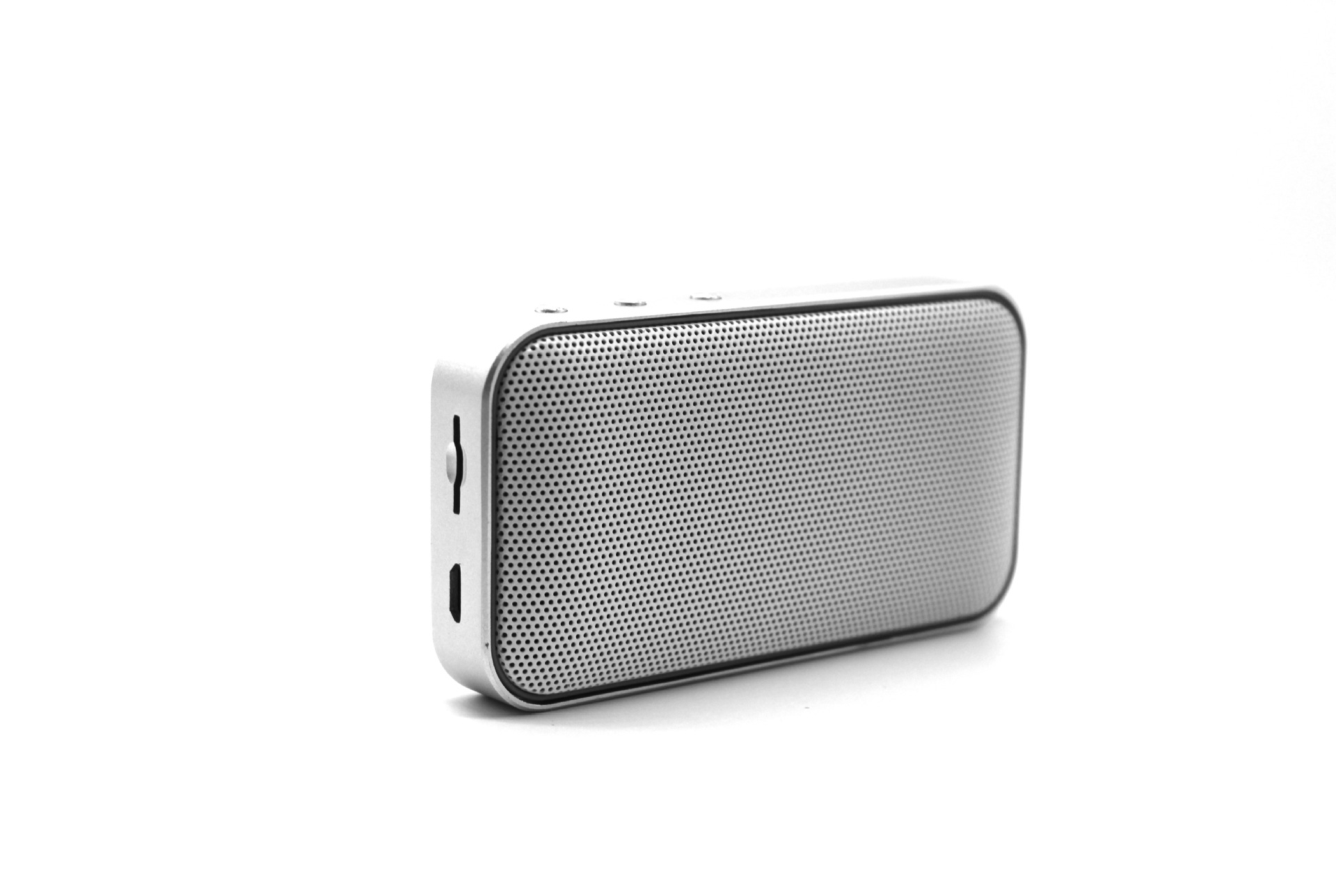 BT209 wireless outdoor portable ultra-thin Bluetooth speaker small steel cannon electronic gift mini pocket speaker