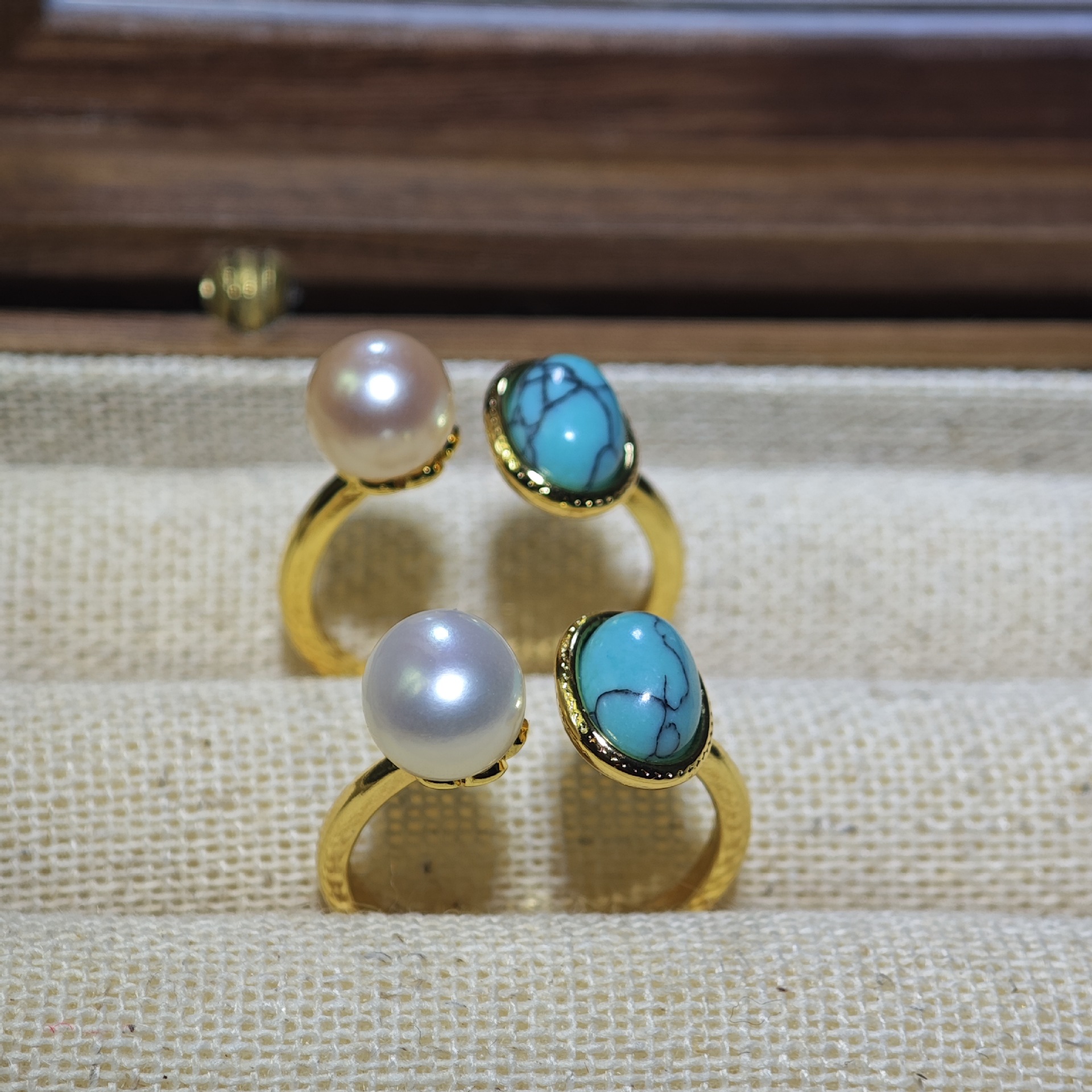 金色拖+白珍珠 · 绿松   31