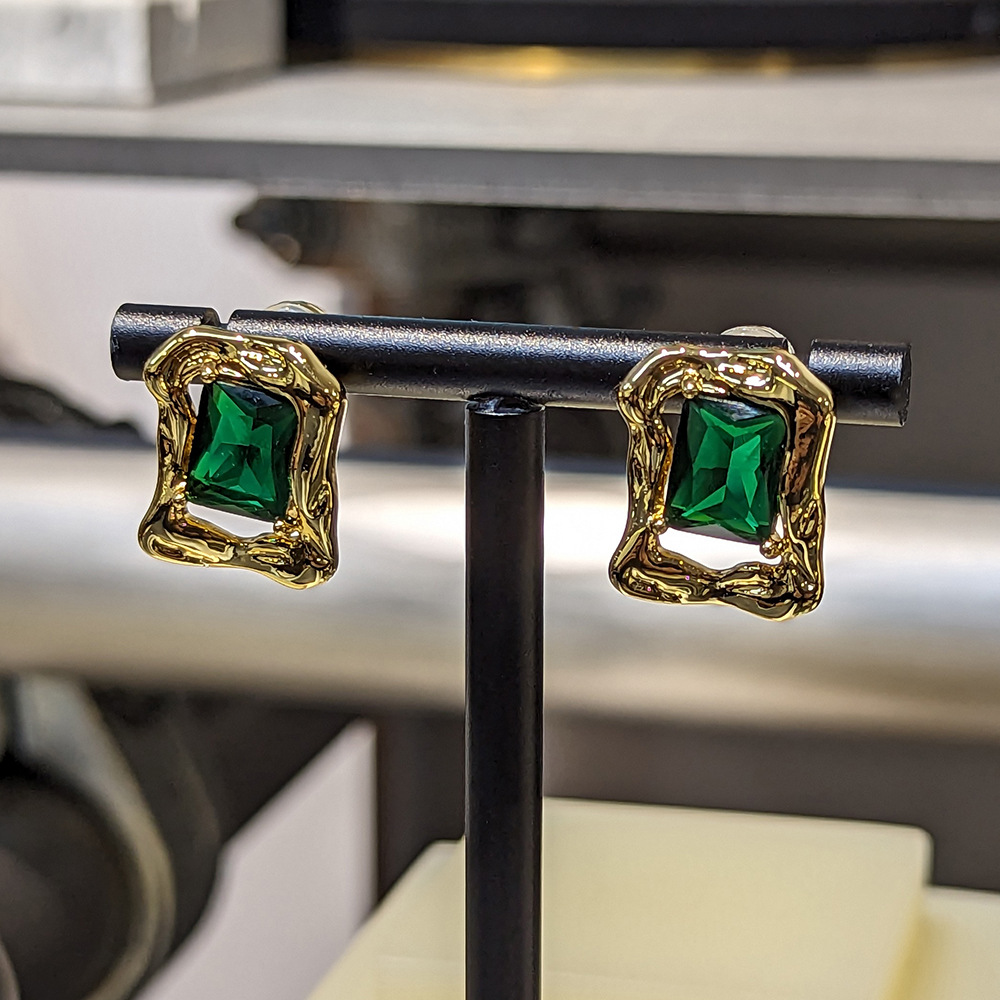 High-Sensitivity Colored Glass Geometric Rectangular Hollow Earrings