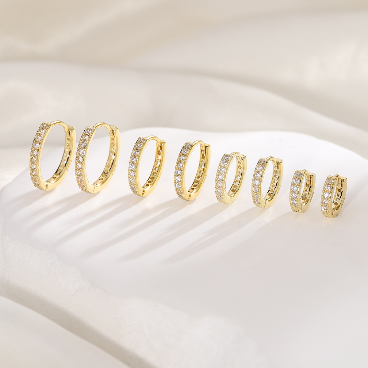 Full Diamond Zircon Ear Cuff Two-Tone Geometric Row Earring Stackable Zircon Circle Earring