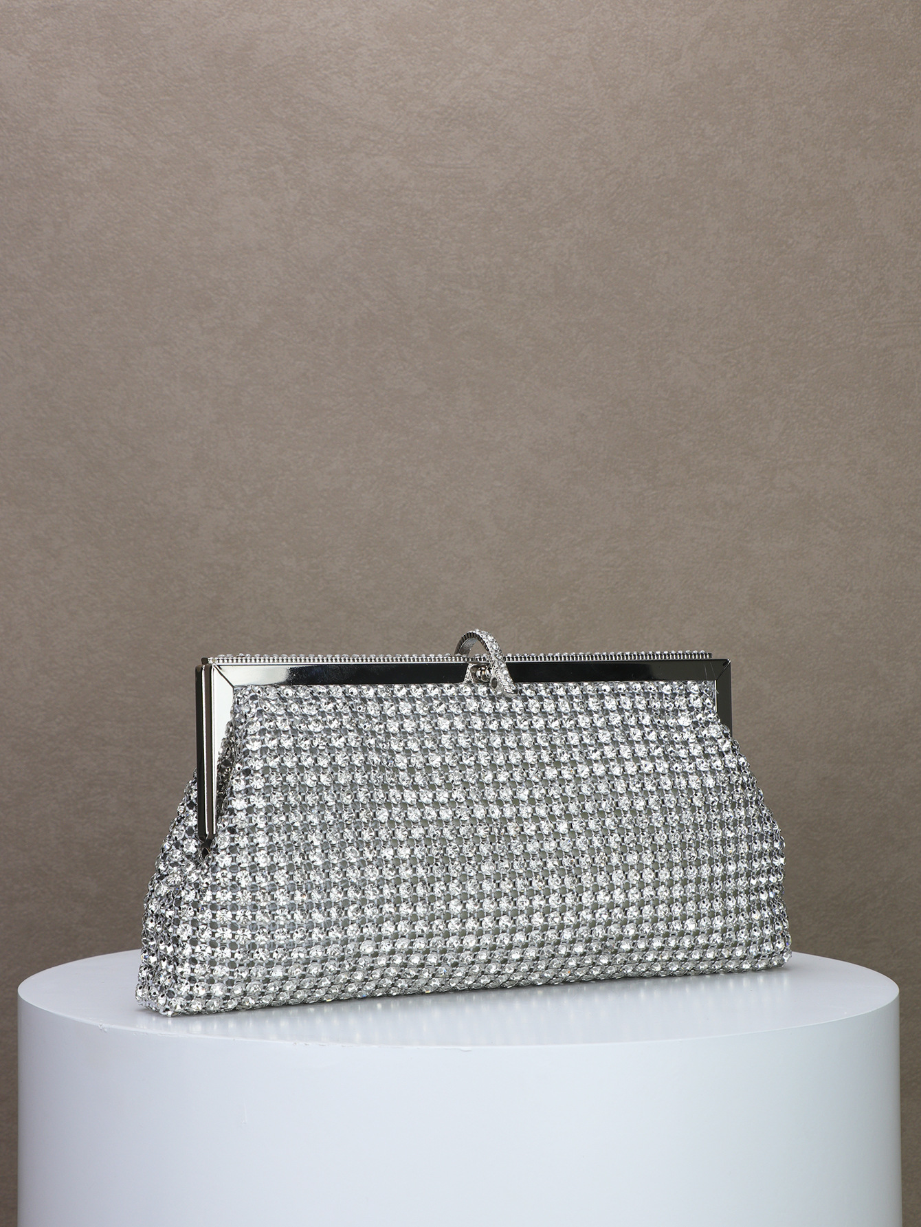 2026 Evening Bag Pure Handmade Rhinestone Button Evening Bag Clutch Banquet Bag Diamond Evening Bag