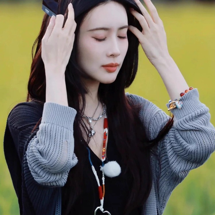 Exclusive Mencius Yi Love Glass Rainbow Bracelet Seven-Color Jewelry
