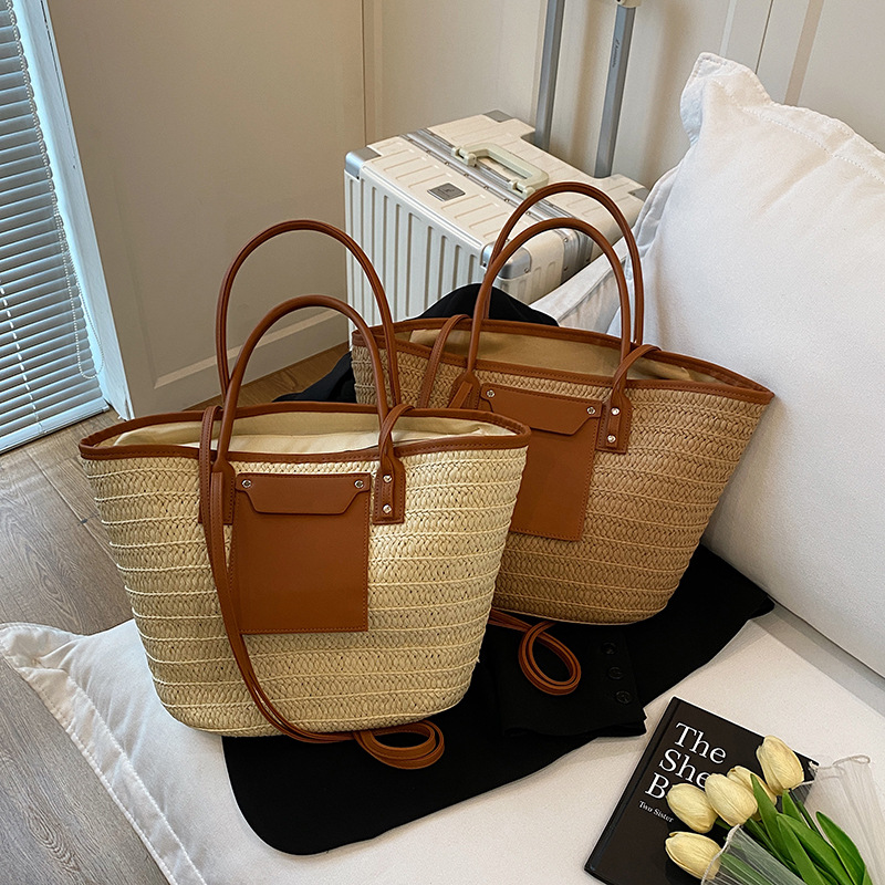 Beach Vacation Straw Bag 2025 Spring New Large-Capacity Casual Woven Bag Work Commute Single-Shoulder Tote Bag
