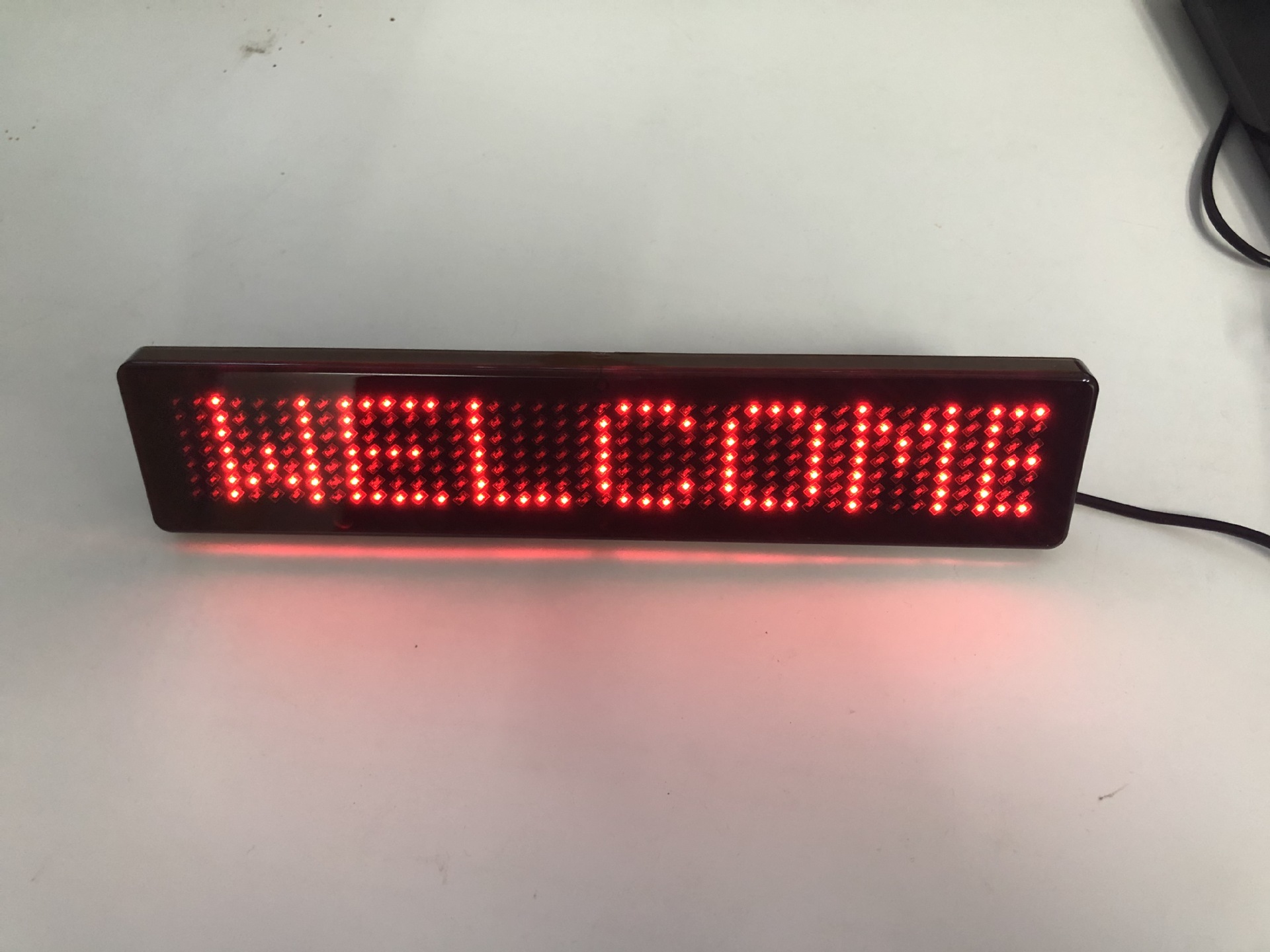 LED In-Car LCD Screen, Mobile Phone Screen Mirroring, Large Rear Window Display, Bluetooth Connection, Screen Mirroring, Electronic