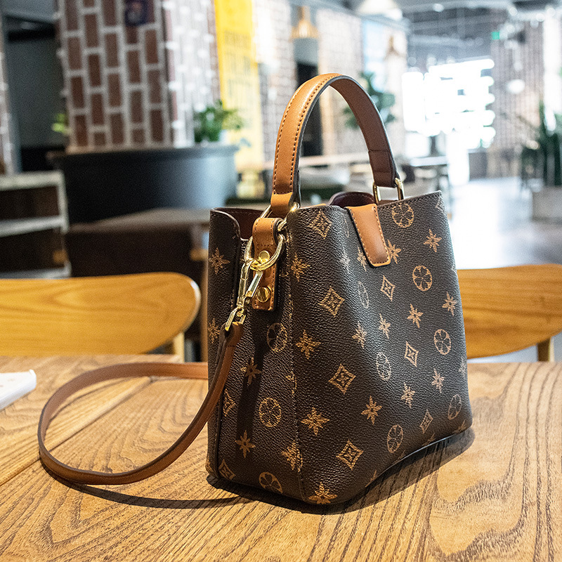Women's bag new 2026 bucket bag crossbody bag live streaming