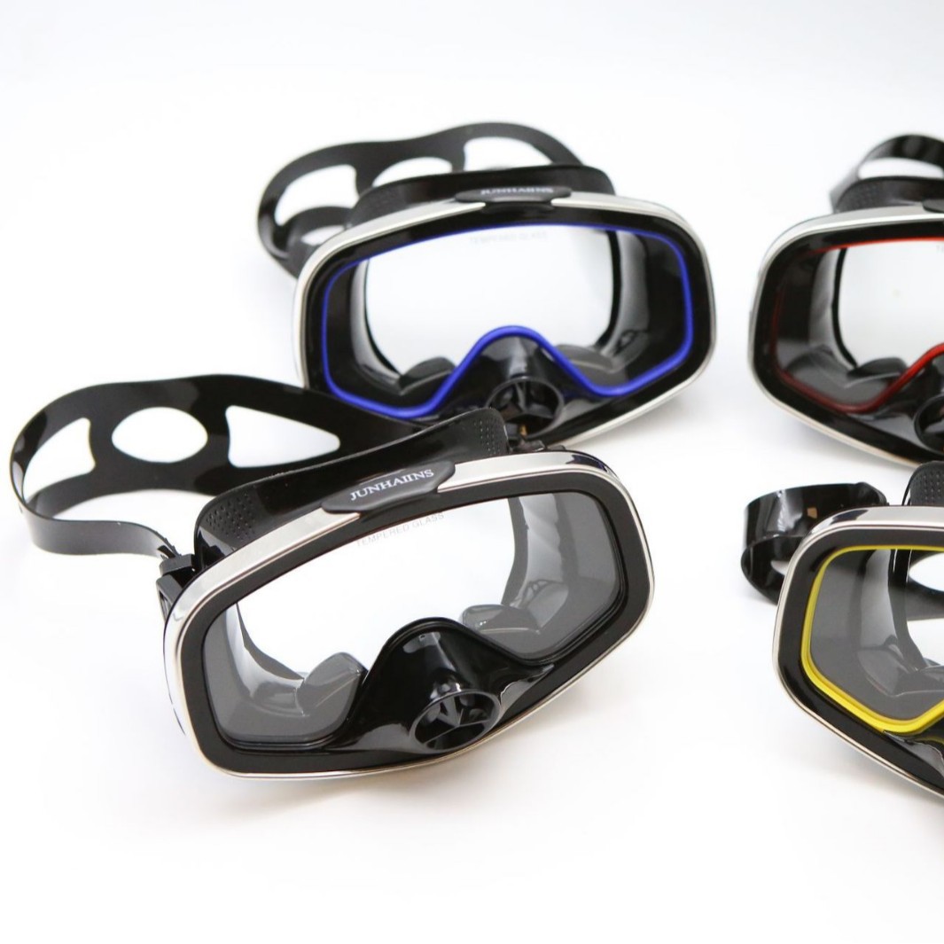 Professional valve diving mask silicone large frame adult beachcombing lightweight tempered glass men and women snorkeling mask