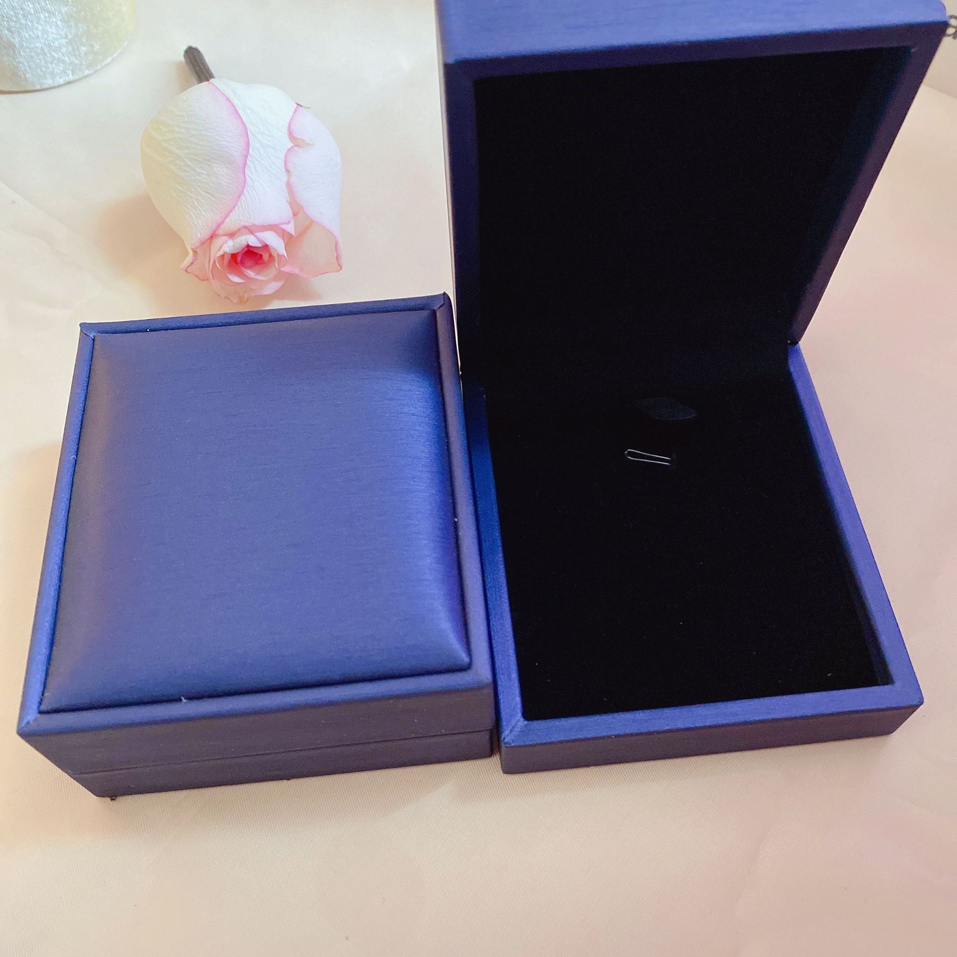 2号 蓝色 拉丝盒