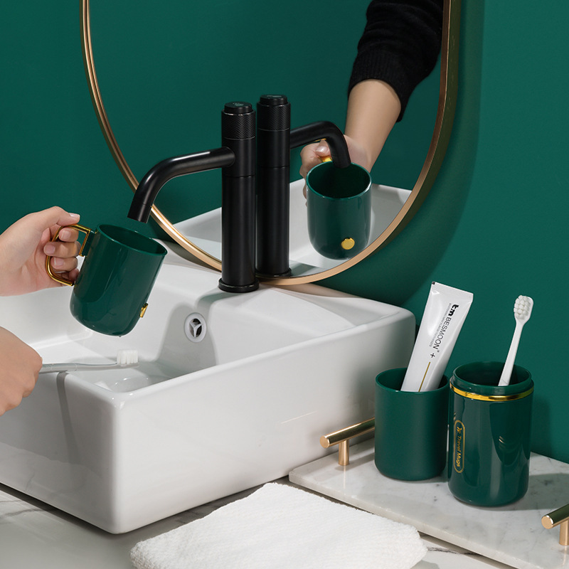 New Home Gold-Plated Rinse Cup Set Couple Convenient Travel Toothbrush Box Toothpaste Storage Toiletries Set