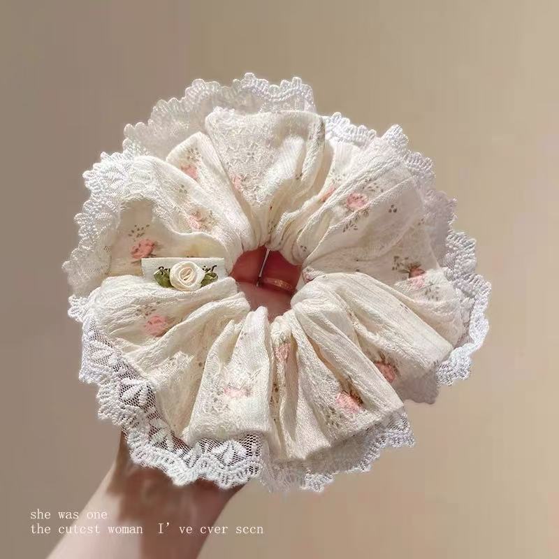 33#山茶花碎花带标蕾丝花边约13cm