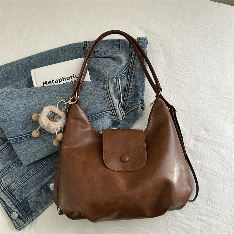 Autumn winter new large capacity shoulder bag 2026 casual new student class tote bag