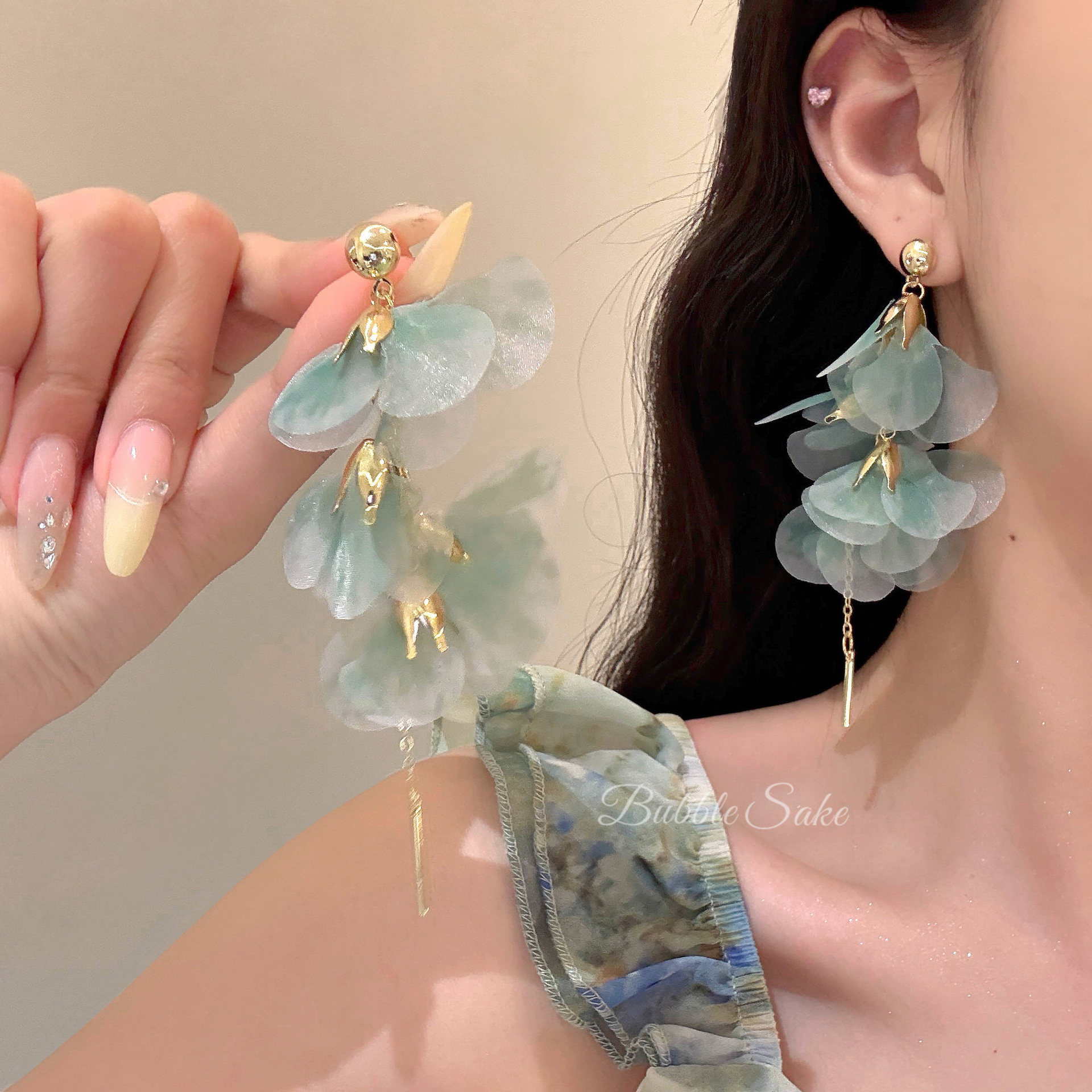绿色花瓣耳钉