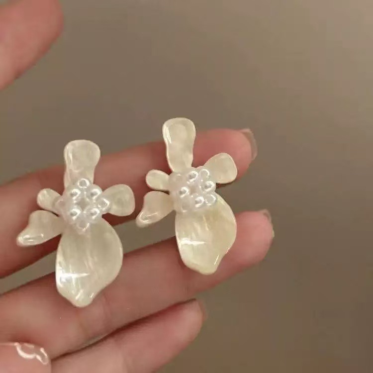 立体花朵圆圈耳环